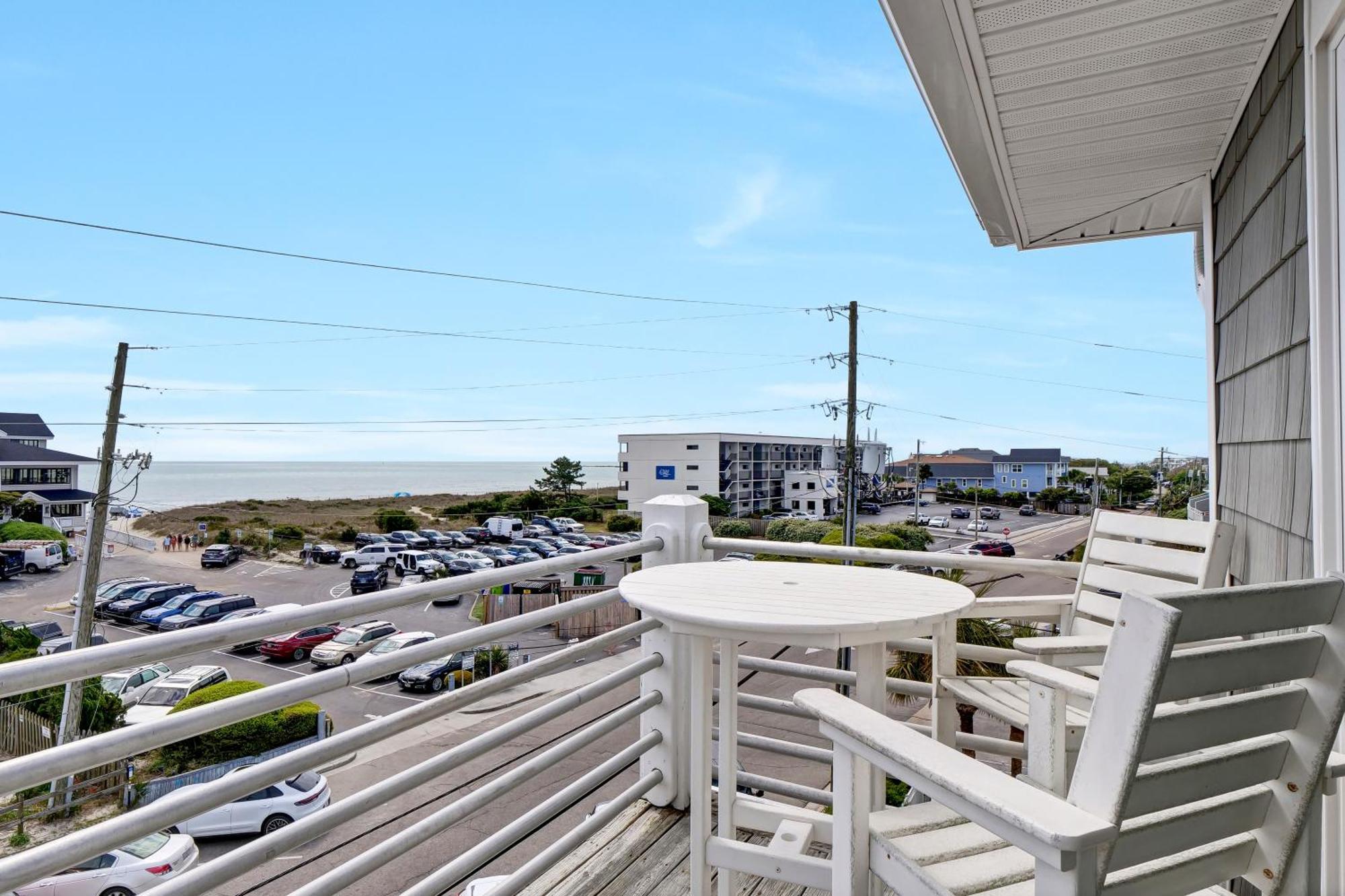 Sandpeddler Inn And Suites Wrightsville Beach Exterior photo